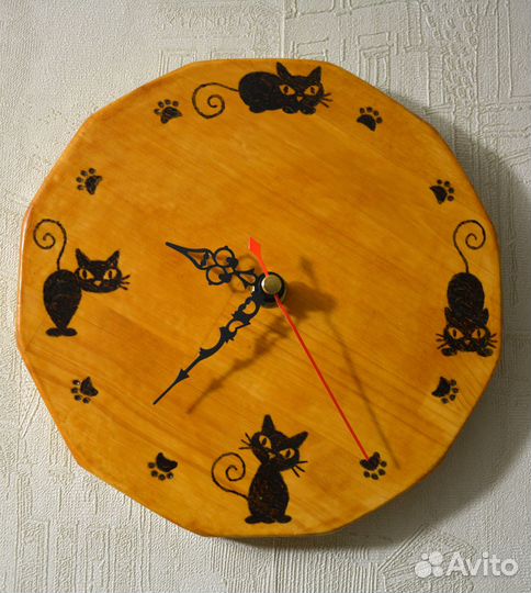 Часы настенные