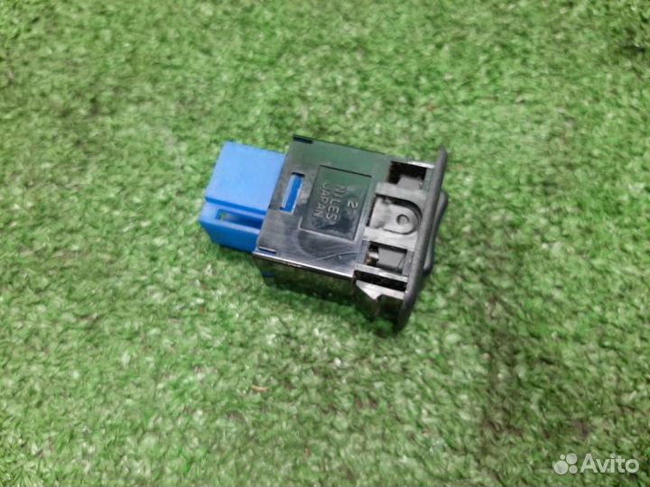 Переключатель обогрева сидений Subaru Forester SG