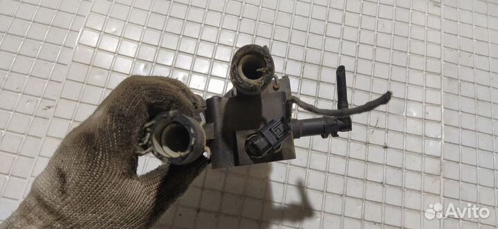 Корпус термостата Opel Astra H 1.8