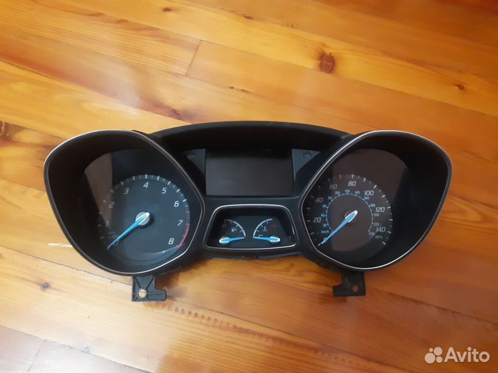 Приборная панель(щиток ) Форд фокус 3