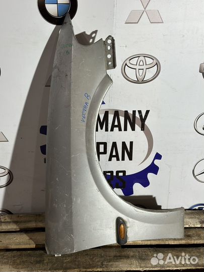 Переднее правое крыло Opel Vectra B