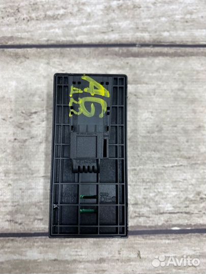 Блок клавиш стеклоподьемника Audi A6 4G2 chva 2011