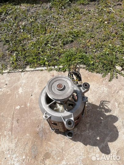 Двигататель стиральной машины