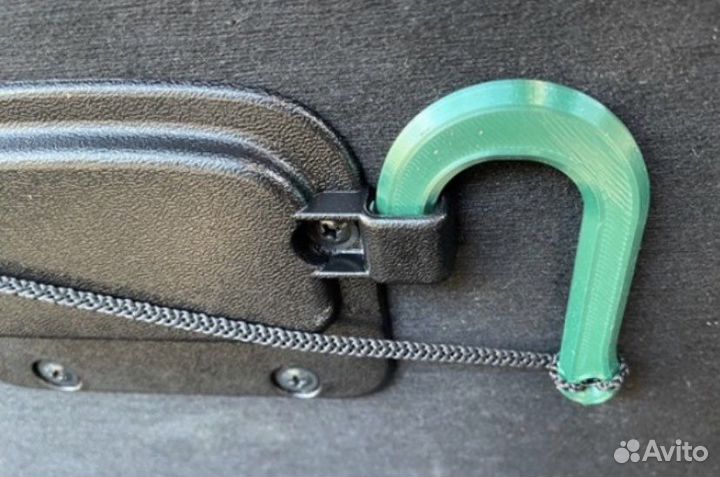 Крючок пола багажника