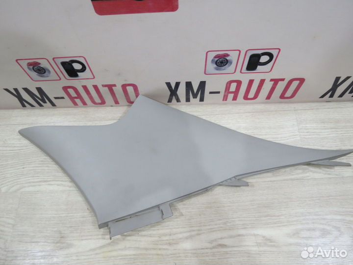 Обшивка стойки задняя правая Toyota Corolla 150