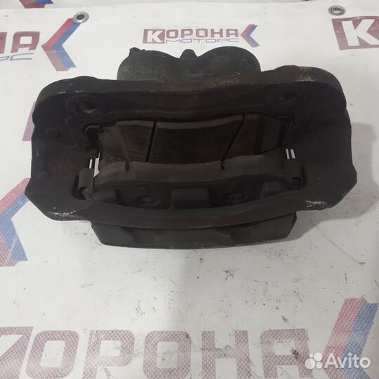 Суппорт передний правый 4WD hyundai grand starex