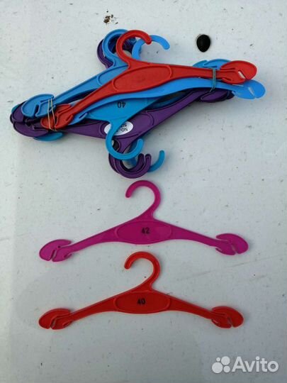 Торговое оборудование вешалки для одежды и обуви