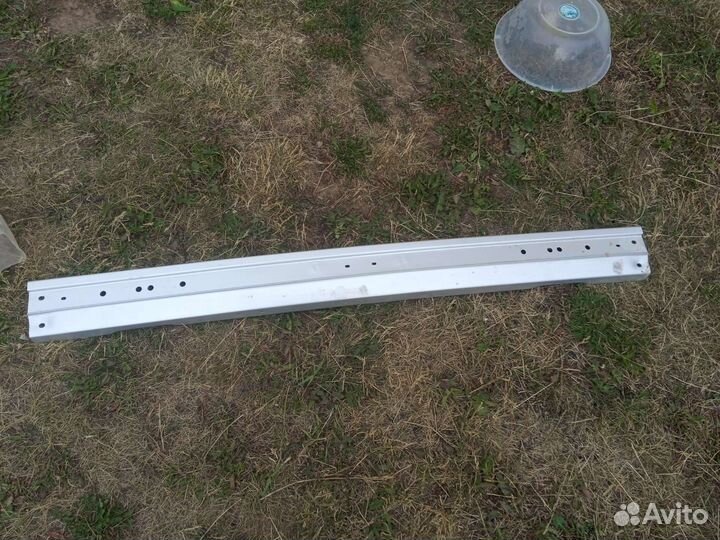 Элемент бампера ваз 2105