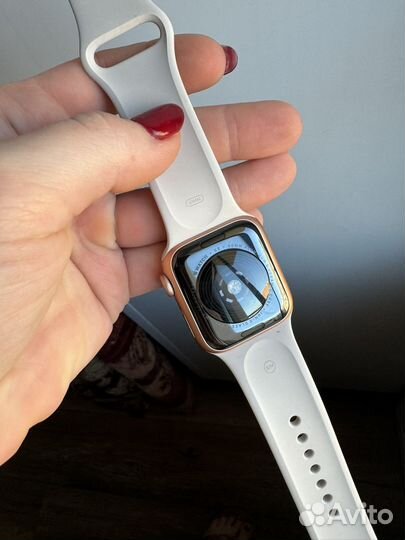 Apple watch se 40 mm starlight aluminium