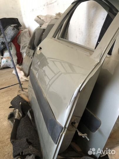 Дверь задняя правая largus