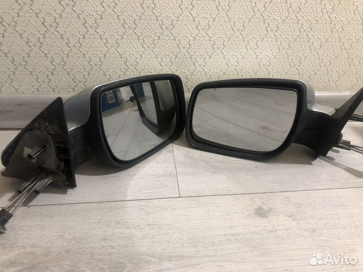 Зеркало заднего вида