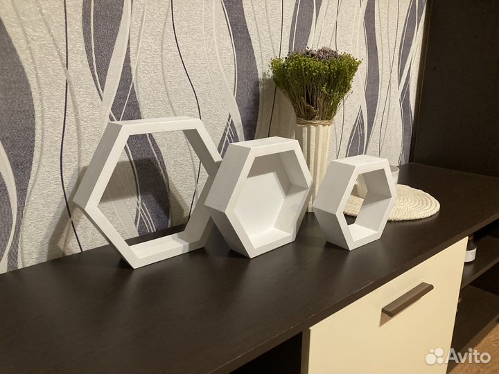 Полки соты на стену