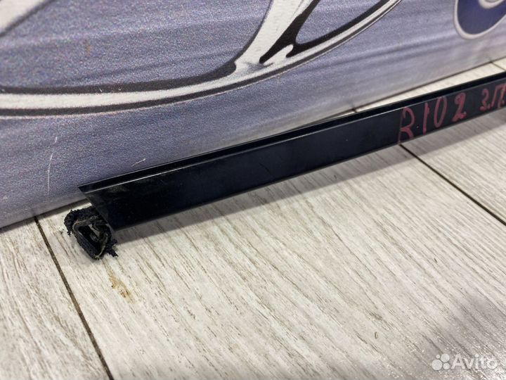 Направляющая стекла Kia RIO 2 Прав