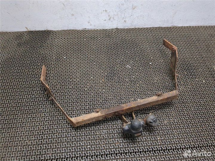 Прицепное устройство Lexus IS, 2007