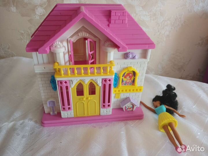 Домик кукольный