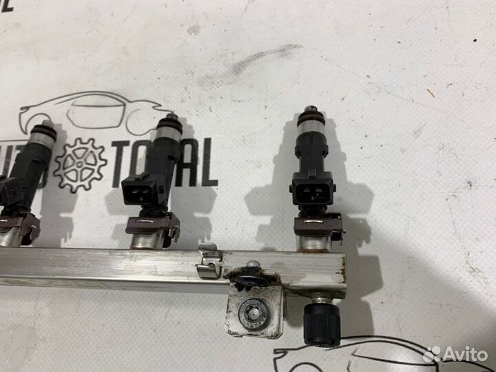 Топливная рампа с форсунками Opel Corsa D Z12XEP