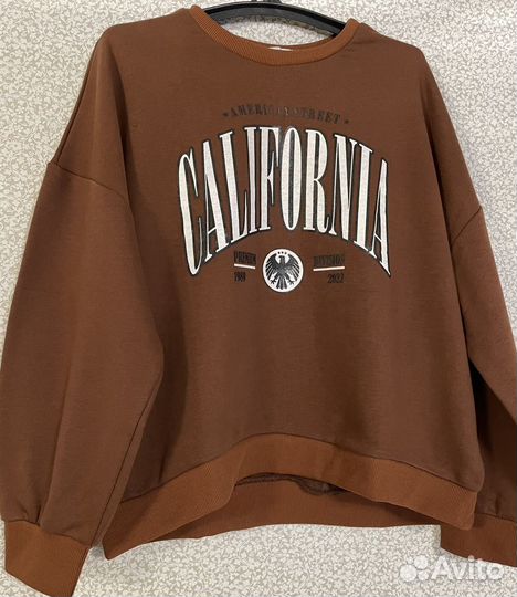 Костюм свитшот и юбка новый 42 44