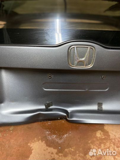 Крышка багажника honda insignt