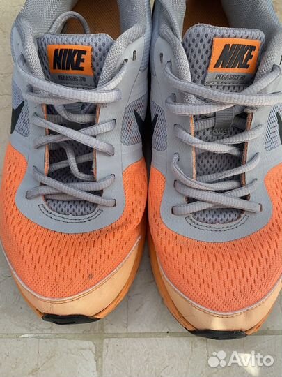 Беговые кросовки Nike