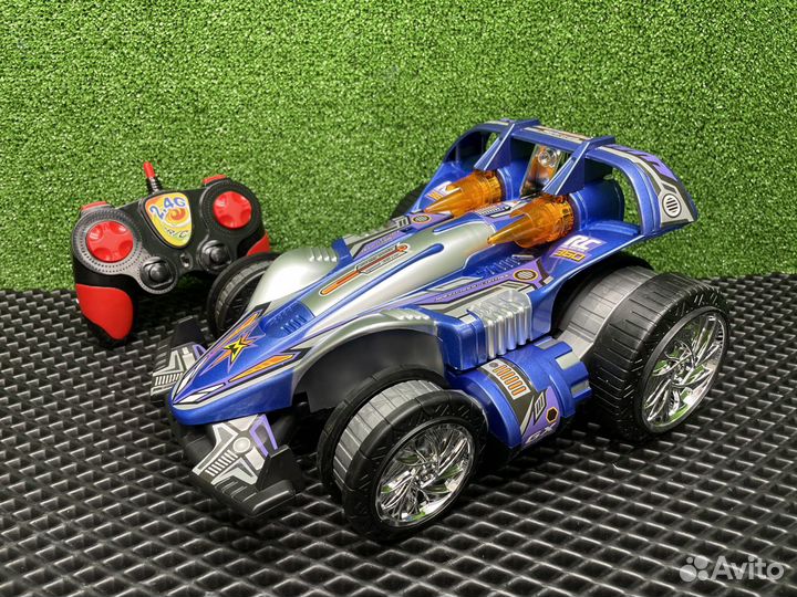 Трюковая машина перевертыш на радиоуправлении