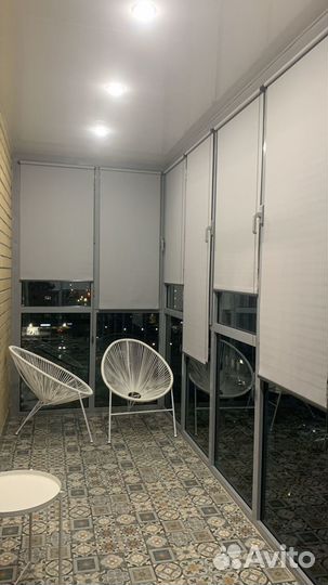 Жалюзи и рулонные шторы на окна