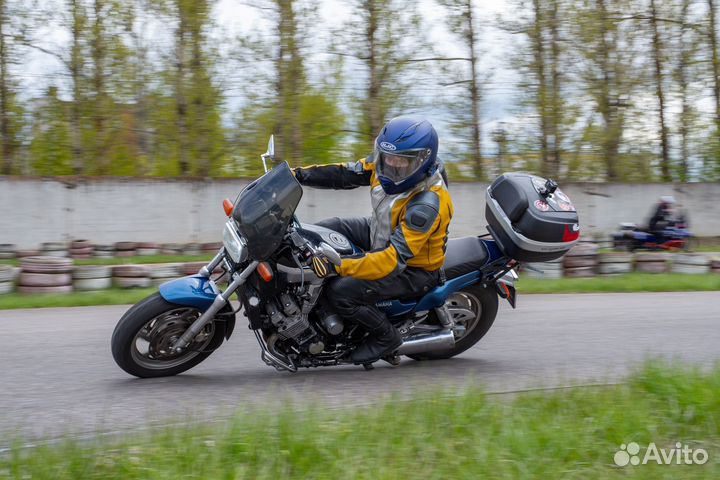 Продается Yamaha FZX750