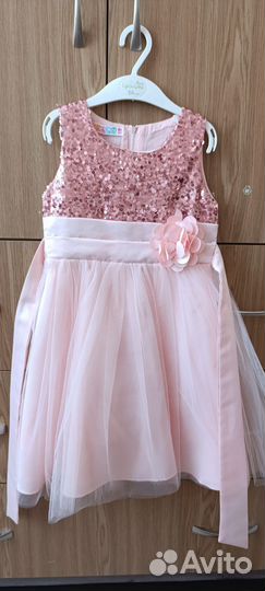 Платье нарядное