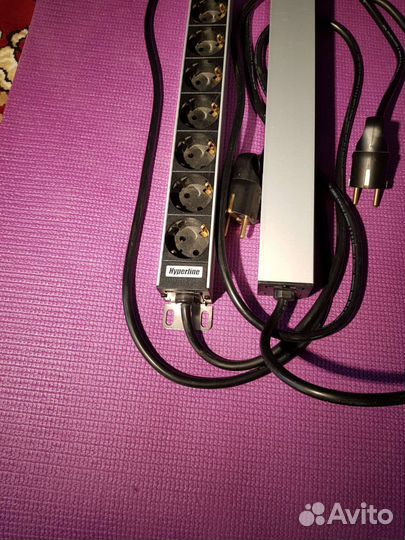 Блок розеток Hyperline