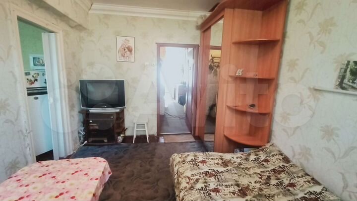 Комната 18 м² в 4-к., 1/2 эт.