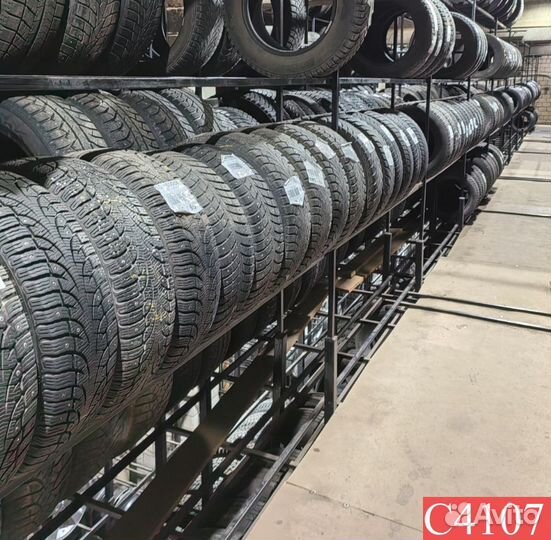 Kumho Sense KR26 215/50 R17 93P