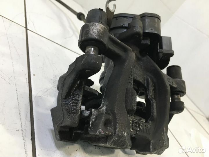 Суппорт задний левый BMW X1 F48