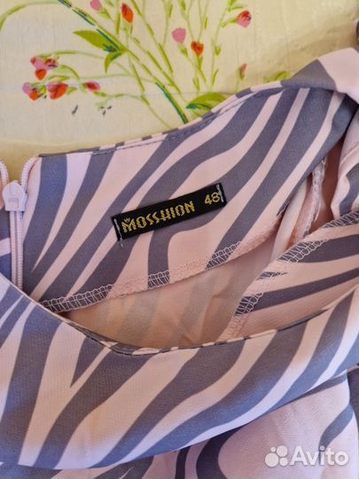 Платье розовое