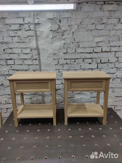Тумба прикроватная из массива дуба