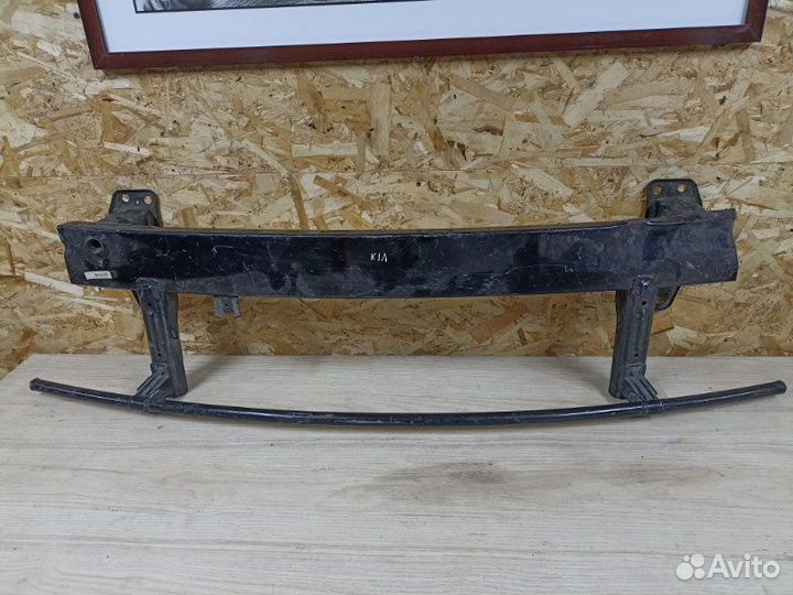 Усилитель бампера передний Hyundai Solaris