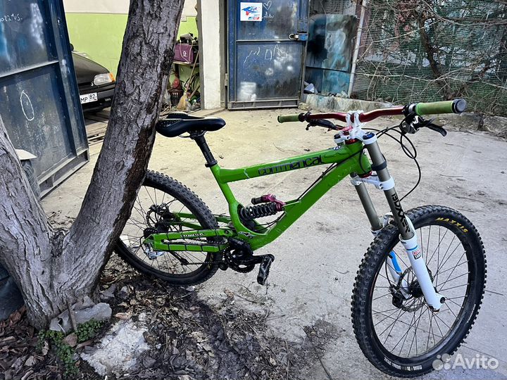 Байк Commencal Supreme 8