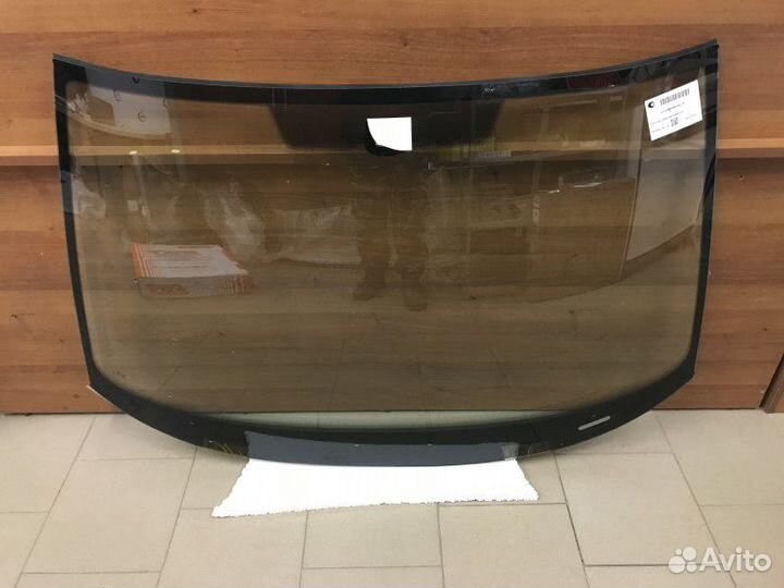 Стекло лобовое Skoda Yeti 2009-2014