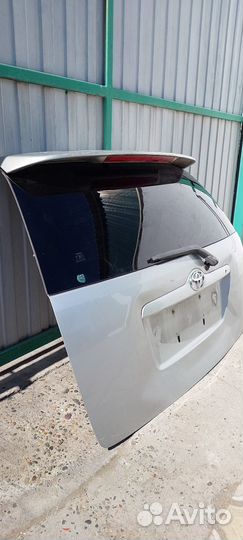 Крышка багажника toyota corolla fielder e121