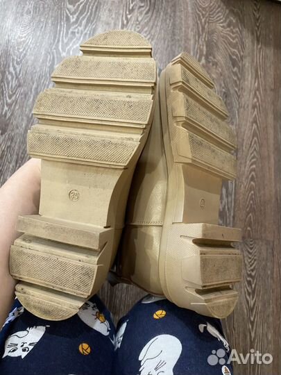 Сапоги демисезонные 35