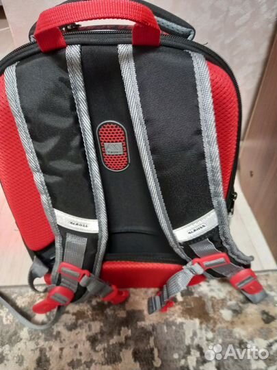 Ранец школьный для мальчика новый