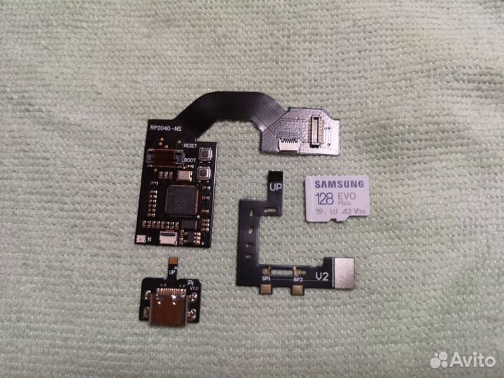 Nintendo Switch V2 (чипованая)