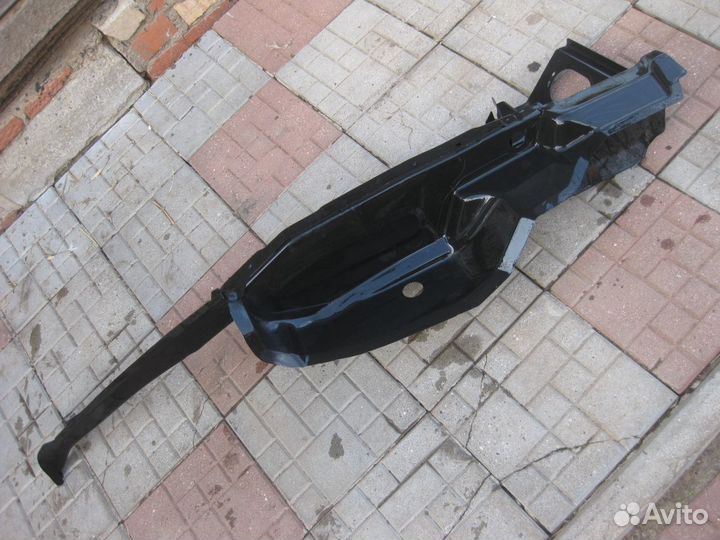 Suzuki 64810-77K00 Панель заднего левого фонаря