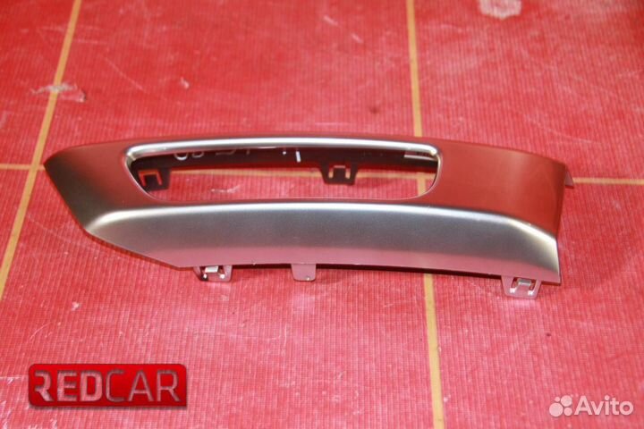 Накладка птф перед лев Land Rover Range Rover Spor