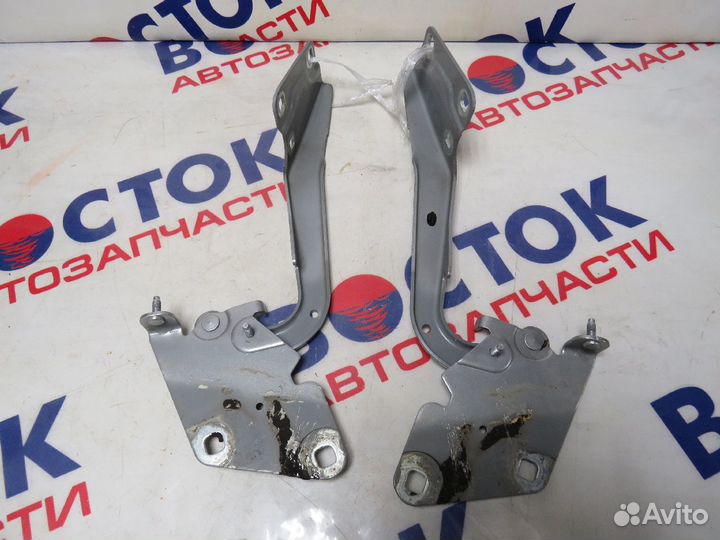 Петля капота renault fluence L30T, L30R