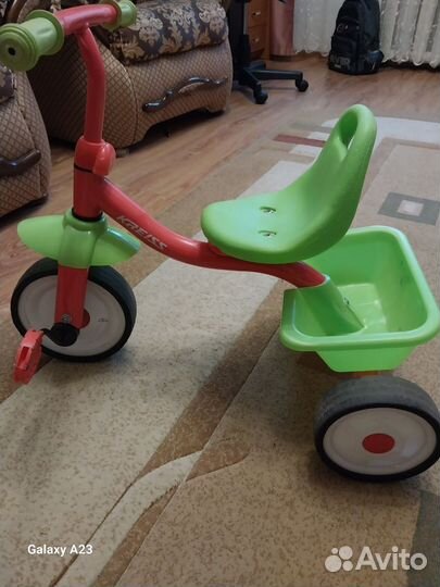 Детский трехколесный велосипед, до 3 лет