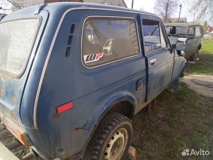 LADA 4x4 (Нива) 1.6 МТ, 1987, битый, 80 000 км