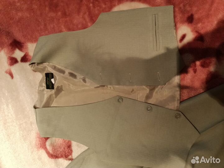 Школьный костюм