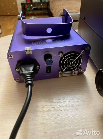 Продам лазер, 2 световых прибора, дым машина