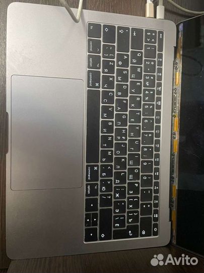 Macbook pro 13 2017 i5/8GB/ssd256GB ростест