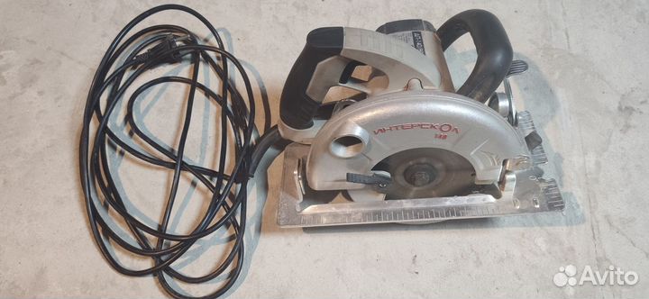 Дисковая пила интерскол