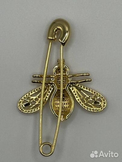 Брошь пчела